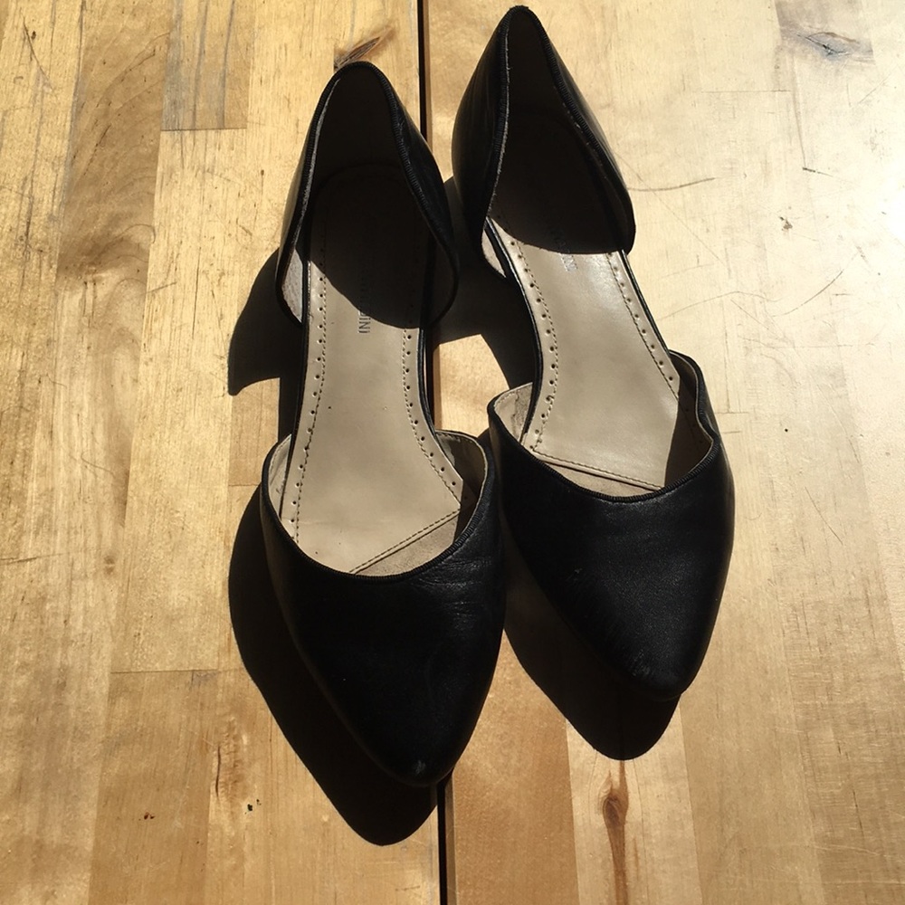 Black pointed flats
